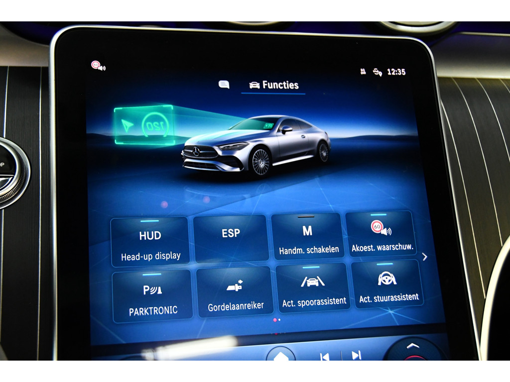 Mercedes-Benz CLE Coupé 300 4MATIC AMG Line 360Cam Pano 24