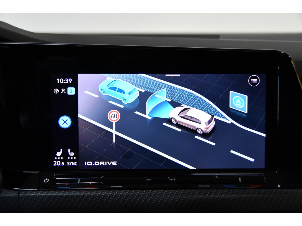 Volkswagen Golf 1.5 eTSI R-LINE PANO H&K VOL 17
