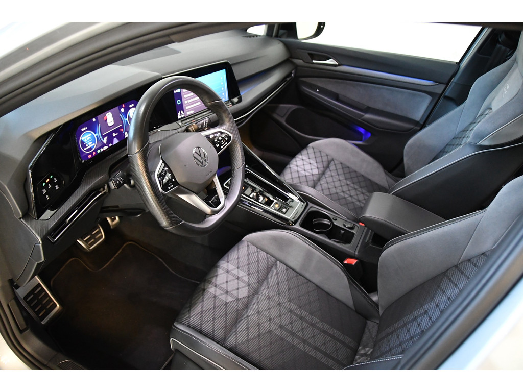 Volkswagen Golf 1.5 eTSI R-LINE PANO H&K VOL 4