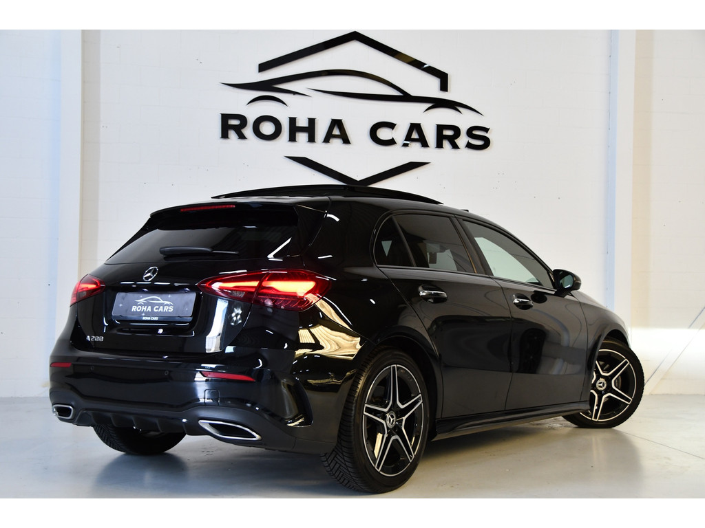 Mercedes-Benz A-klasse A200 AMG-Line Pano Cam Night 3