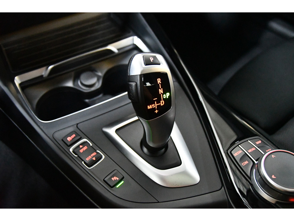 BMW 1-serie 118i Sport Line Edition, Schuifdak, Navi 18