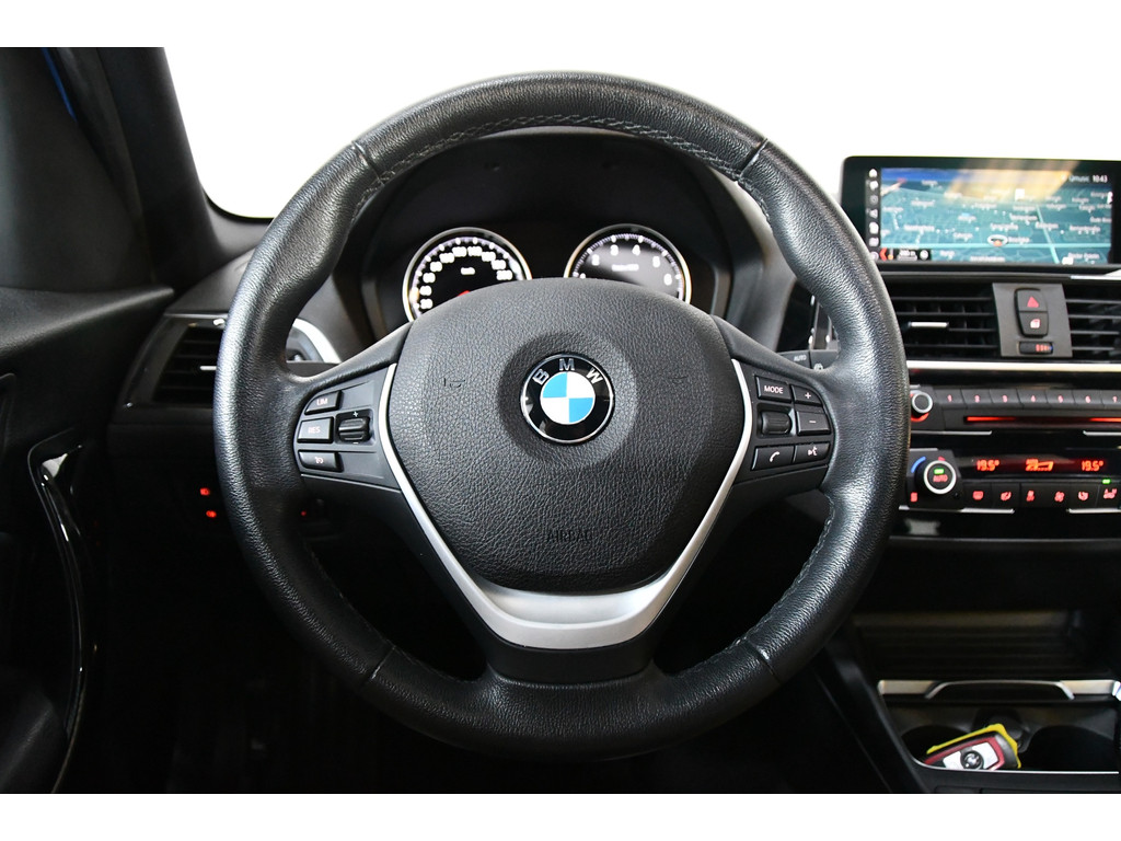 BMW 1-serie 118i Sport Line Edition, Schuifdak, Navi 9