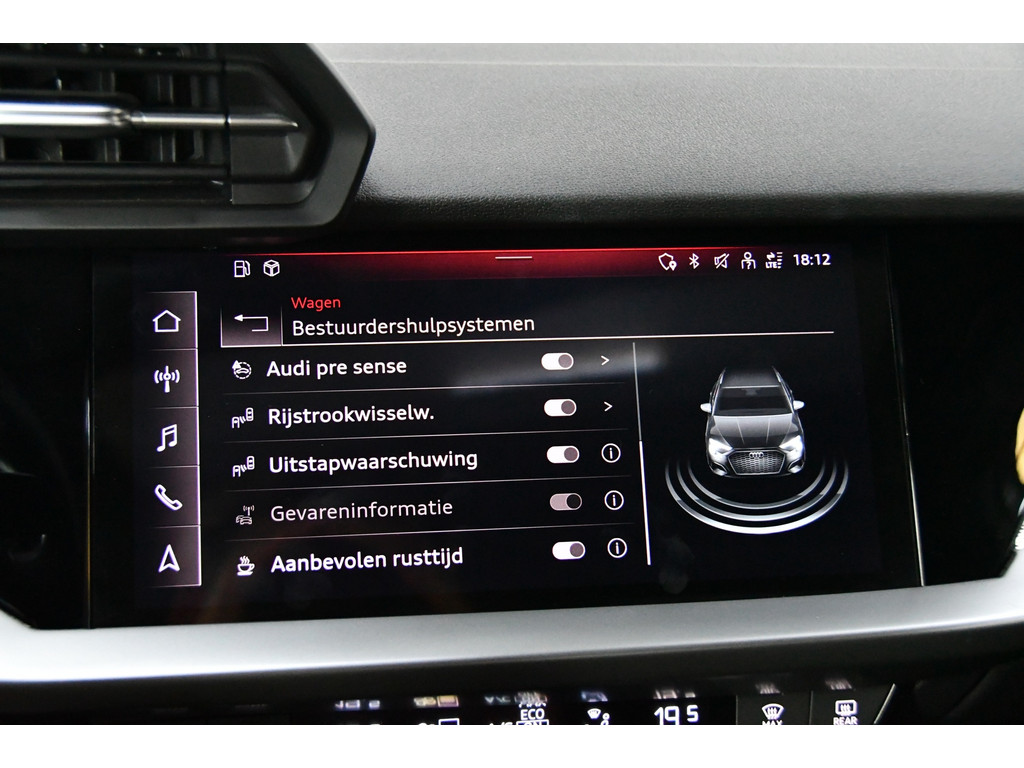 Audi A3 Sportback 35TFSI 1.5 S-Line Panorama Led matrix 22