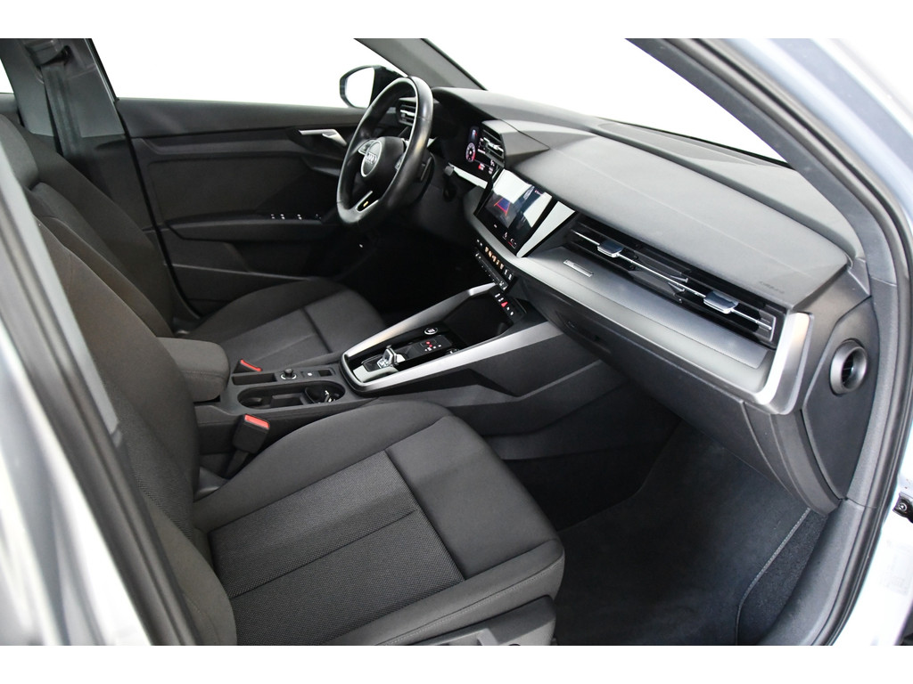 Audi A3 Sportback 35TFSI 1.5 S-Line Panorama Led matrix 6