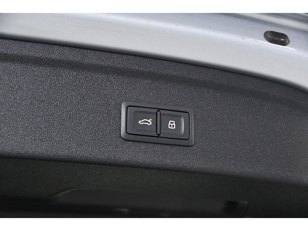 Audi A3 Sportback 35TFSI 1.5 S-Line Panorama Led matrix 8