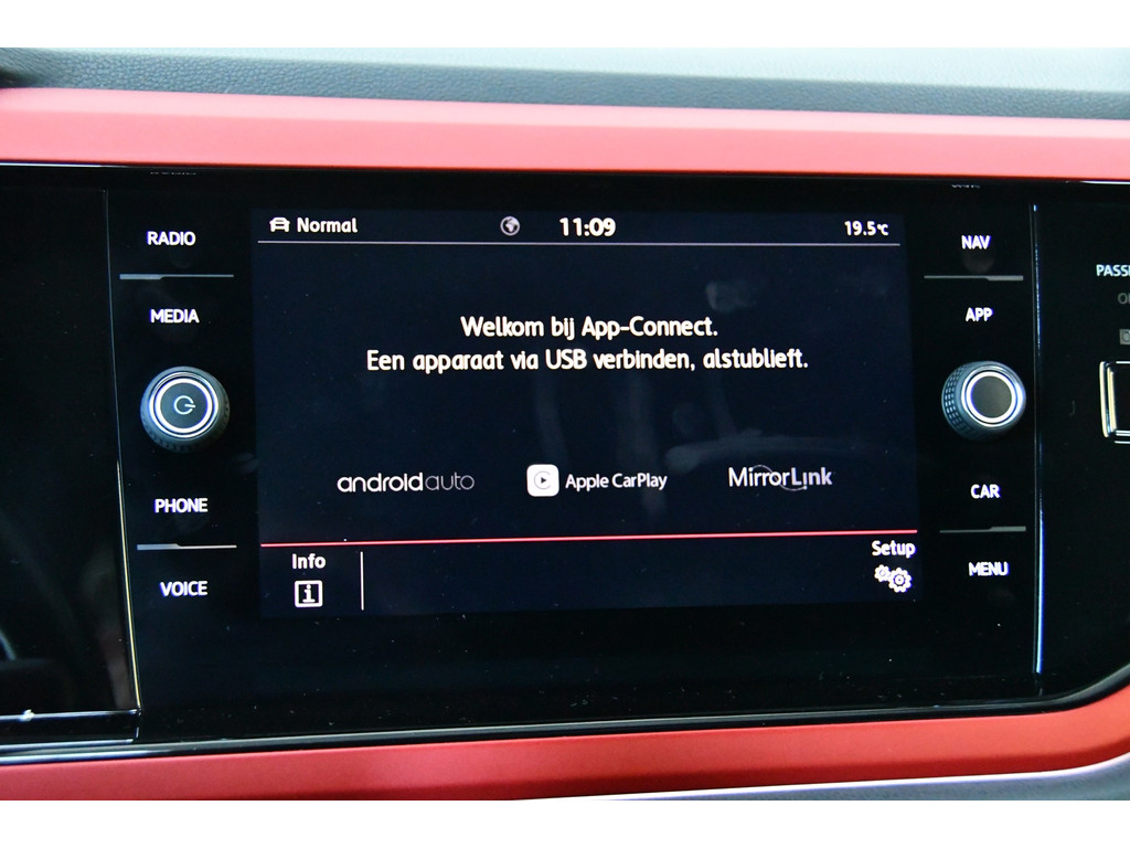 Volkswagen Polo 2.0 TSI GTI Pano Virtual Beats Led 16