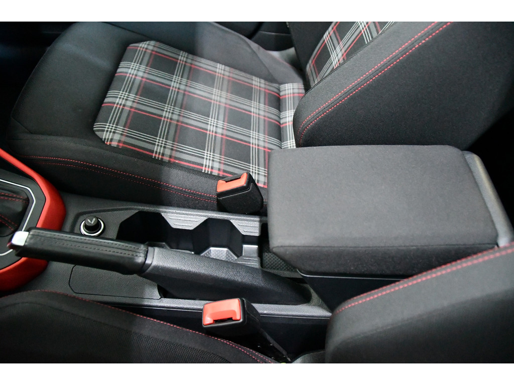 Volkswagen Polo 2.0 TSI GTI Pano Virtual Beats Led 21