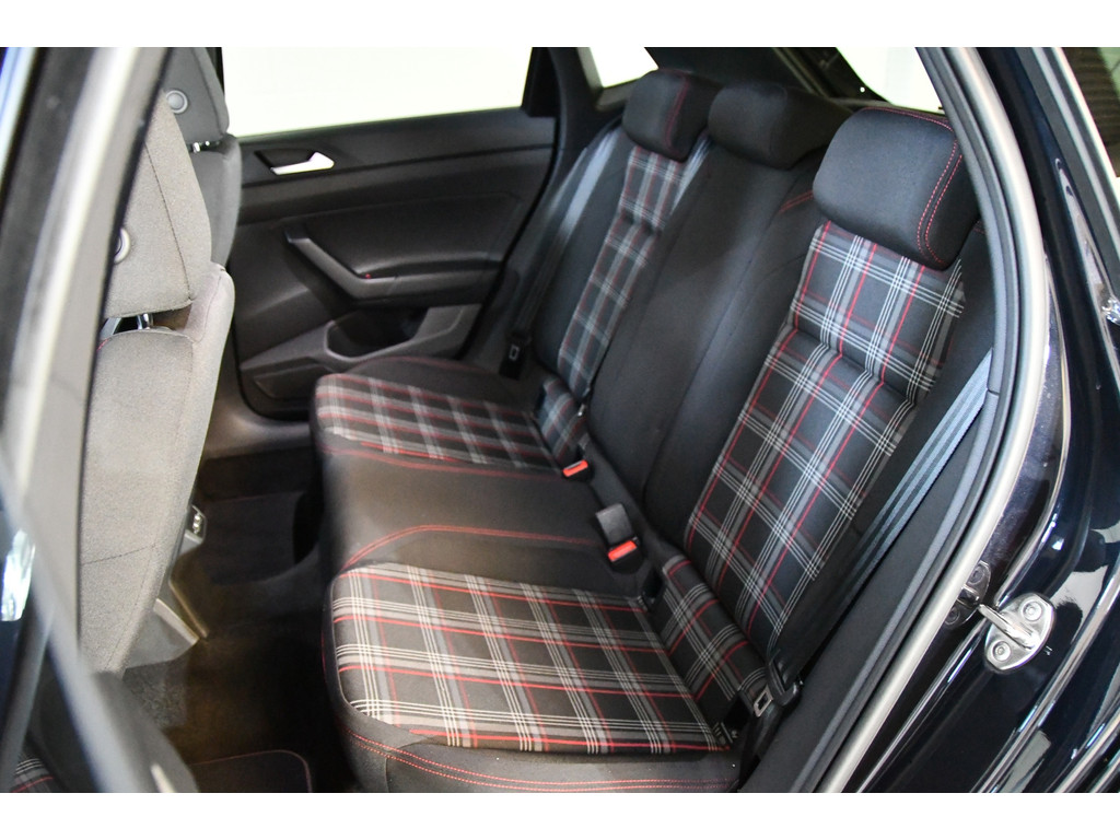 Volkswagen Polo 2.0 TSI GTI Pano Virtual Beats Led 5