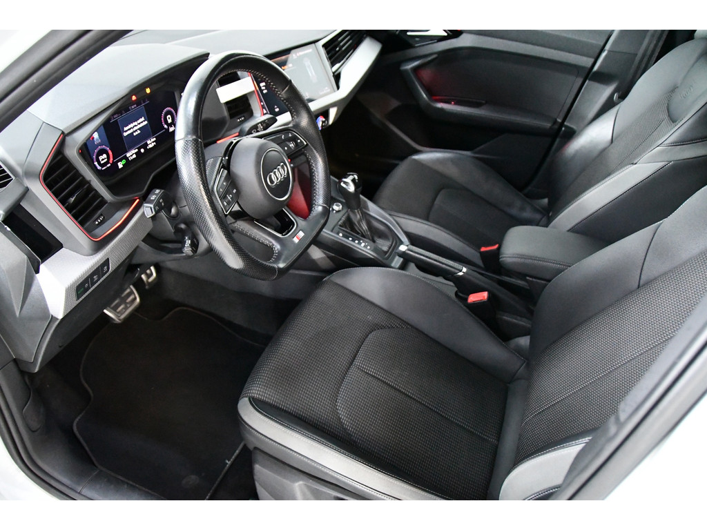 Audi A1 Sportback 35 TFSI S-Line 2