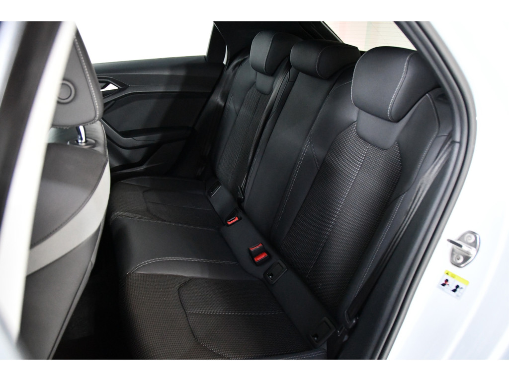 Audi A1 Sportback 35 TFSI S-Line 4