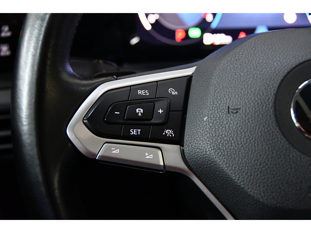 Volkswagen Golf 1.5 eTSI Pano/Memory/Sfeer/Blindspot/Keyless 9