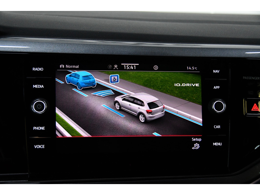 Volkswagen POLO 2.0 TSI GTI PANO IQ light Lane assist ACC 13