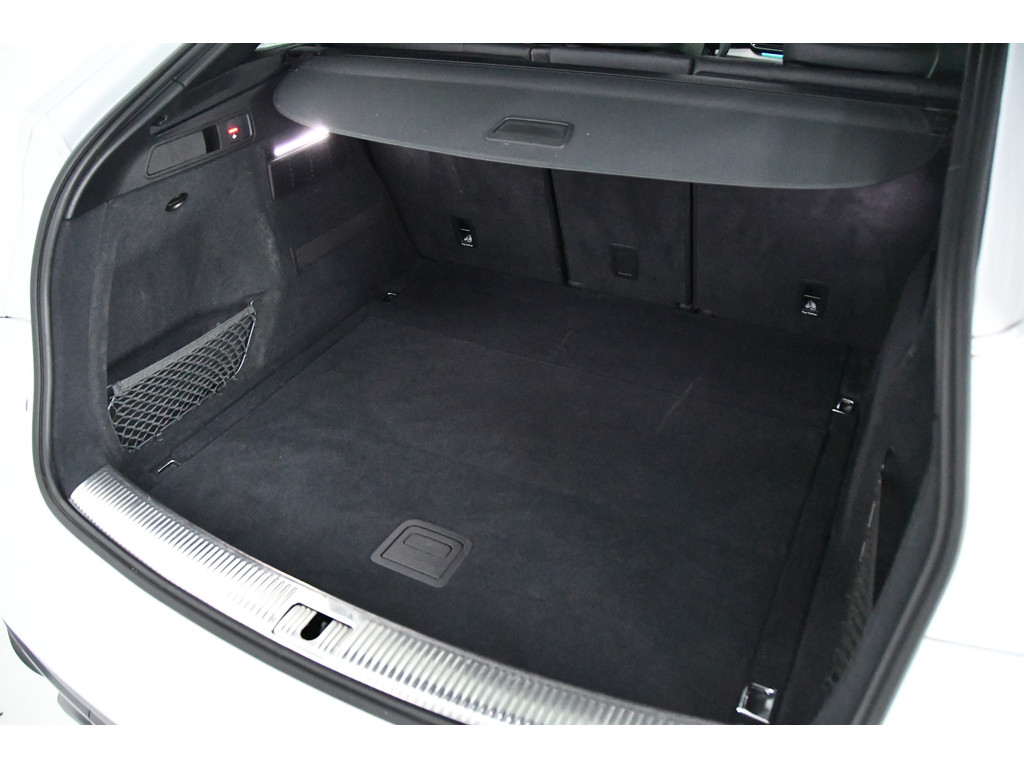 Audi Q5 Competition 45TFSI 3X S-Line Pano Matrix camera Blindspot 12