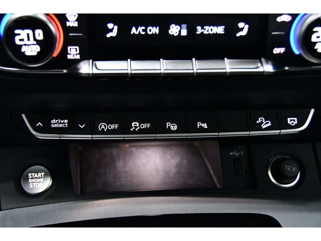 Audi Q5 Competition 45TFSI 3X S-Line Pano Matrix camera Blindspot 26