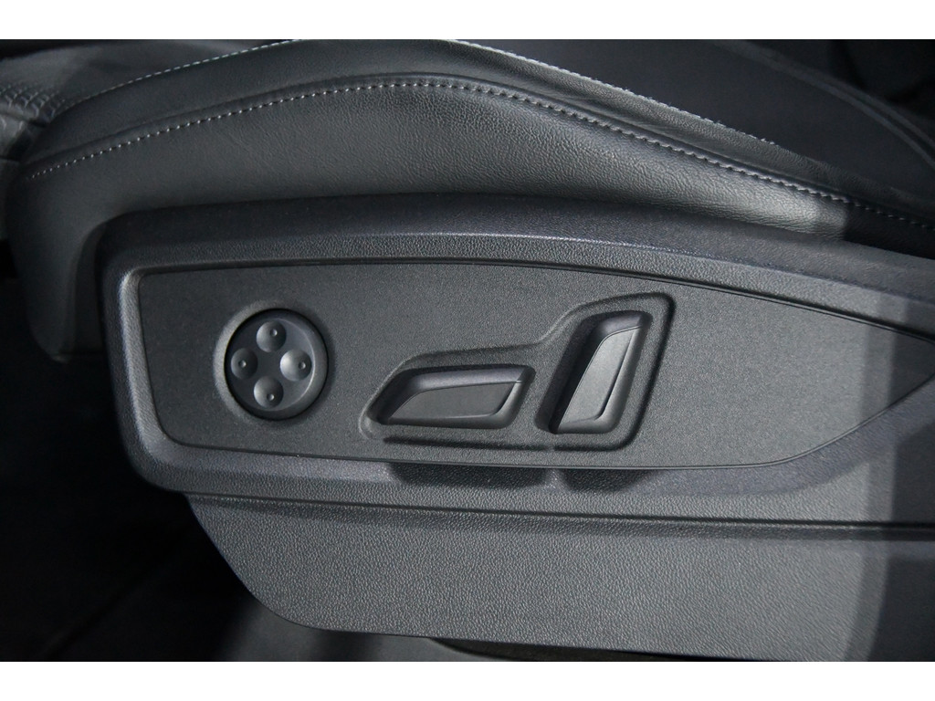 Audi Q5 Competition 45TFSI 3X S-Line Pano Matrix camera Blindspot 5