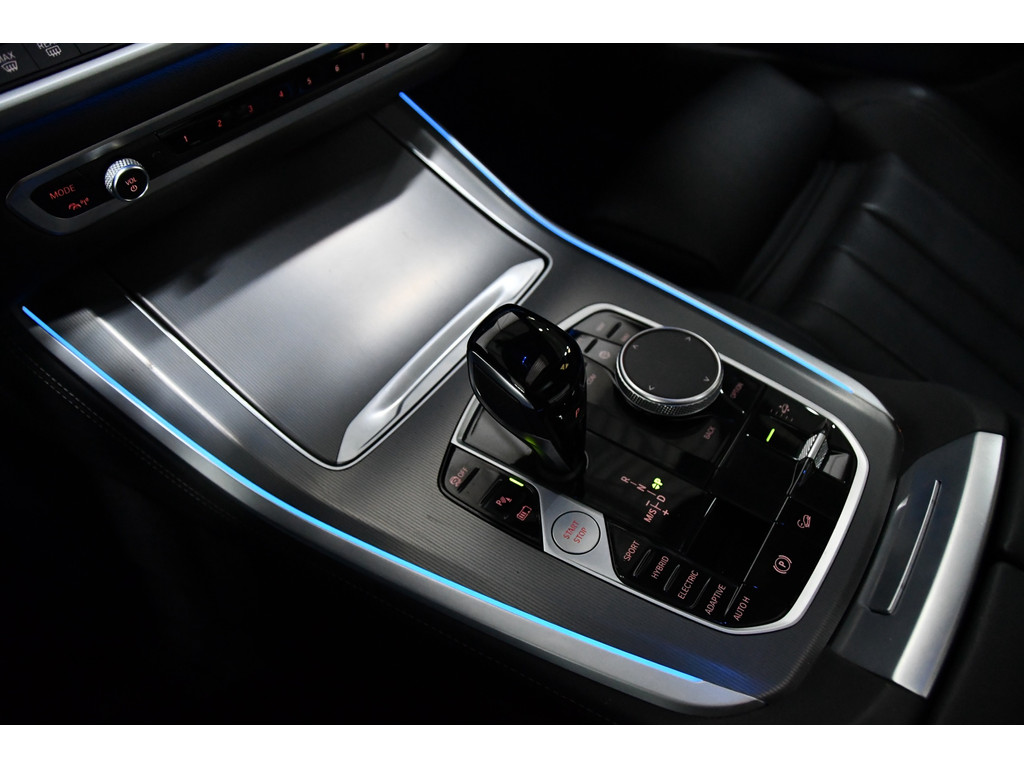 BMW X5 XDrive45e High Executive, Pano, Luchtvering, BTW 21
