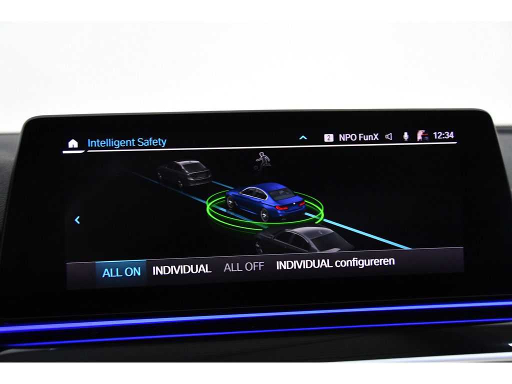 BMW 5-serie 530e iPerformance High Executive, M-sport, Schuifdak, 3D camera 18