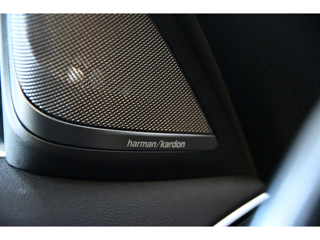 BMW 5-serie 530e iPerformance High Executive, M-sport, Schuifdak, 3D camera 23