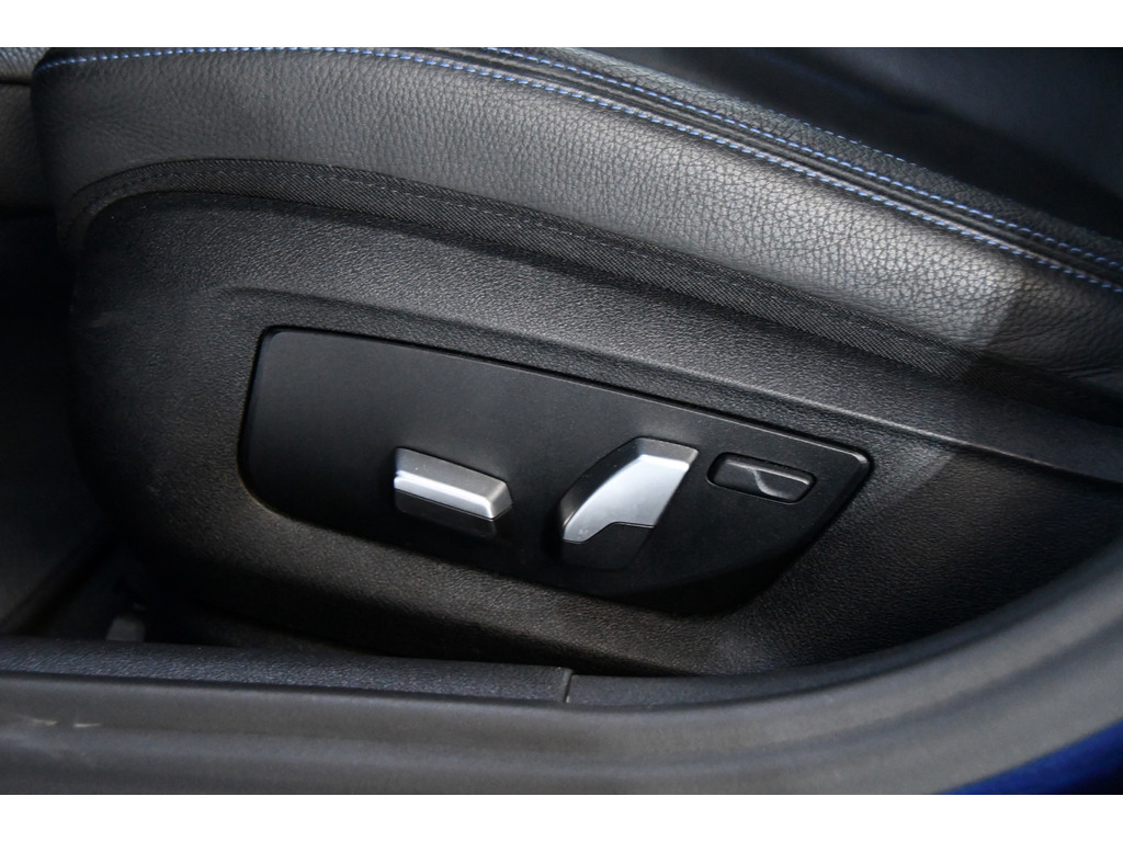 BMW 5-serie 530e iPerformance High Executive, M-sport, Schuifdak, 3D camera 5