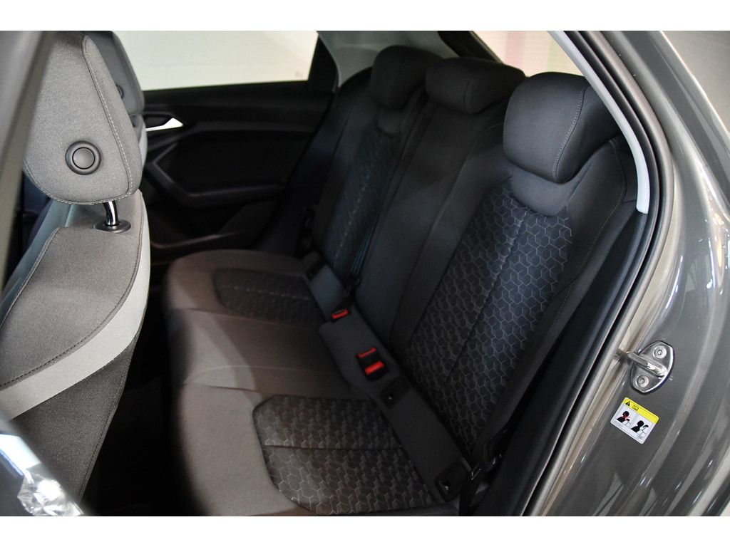 Audi A1 Sportback 40 TFSI Pro Line S, Edition one, Sfeerverlichting, Applecarplay 4