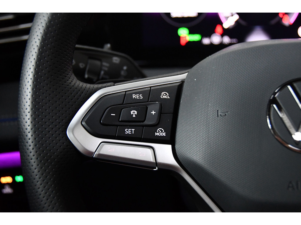 Volkswagen Tiguan 1.5 eTSI R-Line Pano/H&K/Iq-light/HUD/Massage 10