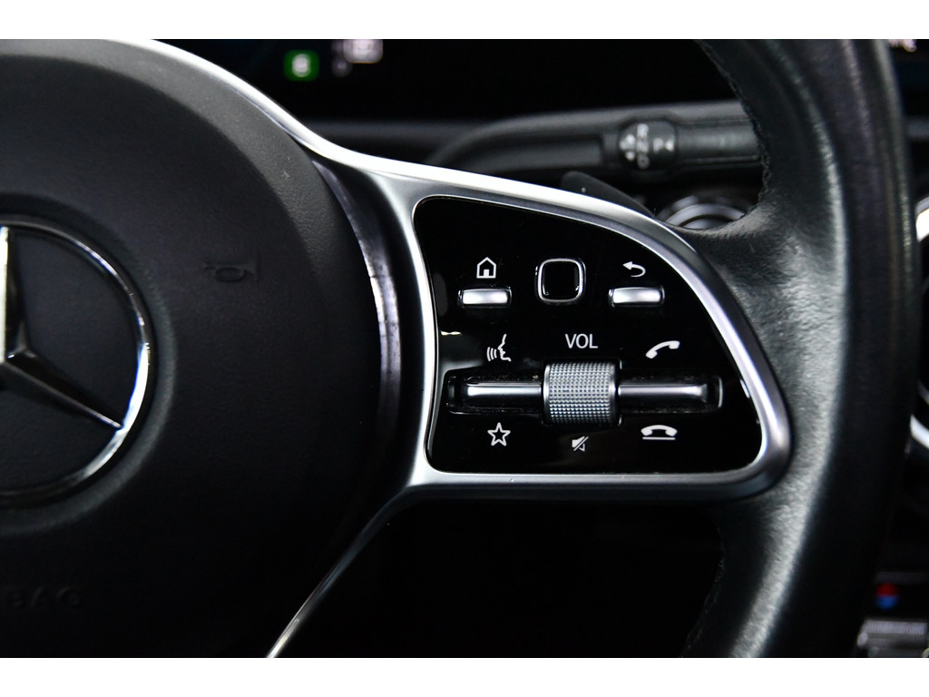 Mercedes-Benz A-klasse 200 Business Solution, Pano, Applecarplay 10