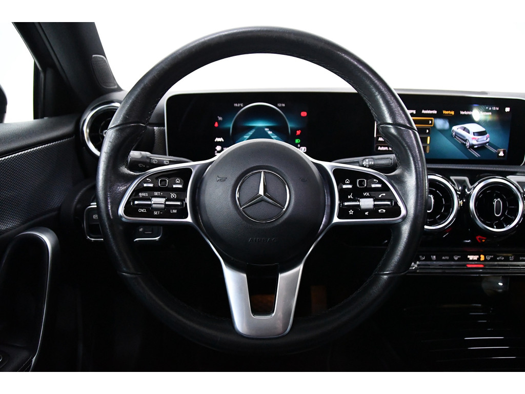 Mercedes-Benz A-klasse 200 Business Solution, Pano, Applecarplay 9