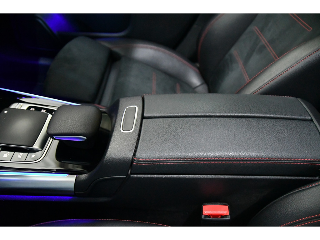 Mercedes-Benz B-klasse B250 225PK 360cam/Pano/Sfeer/stoelvAMG-pakket 23