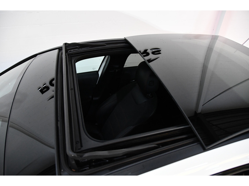 Mercedes-Benz A-klasse 250 e Premium Plus, Pano, Sfeerverlichting 1