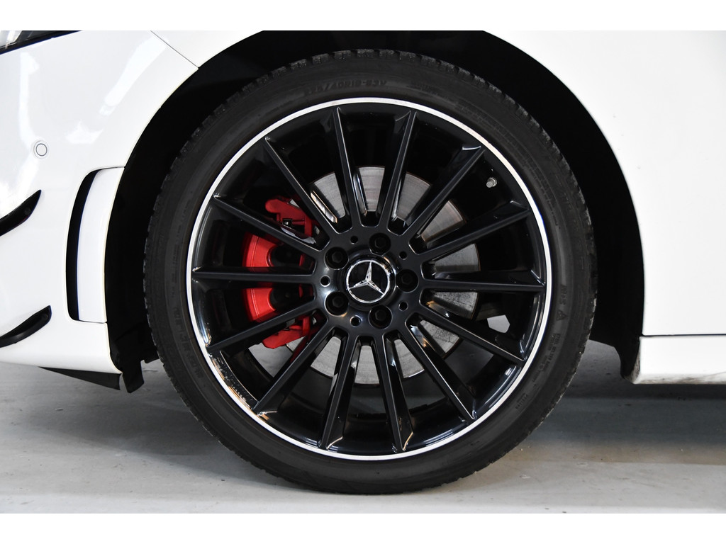 Mercedes-Benz A-klasse 250 e Premium Plus, Pano, Sfeerverlichting 2