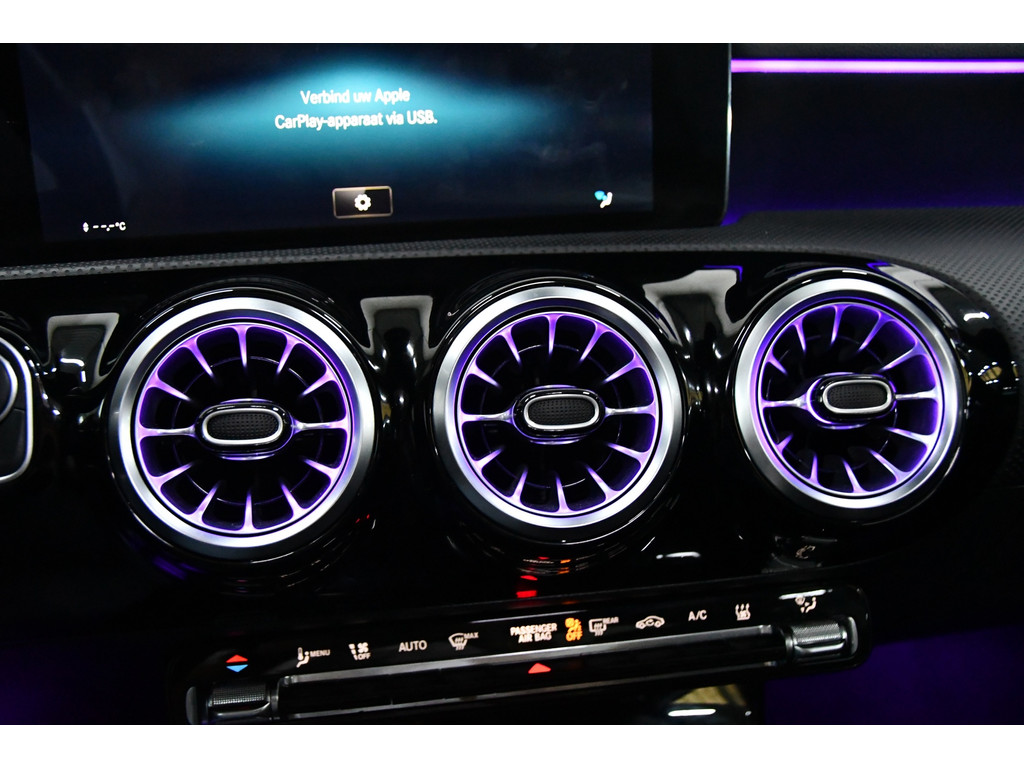 Mercedes-Benz A-klasse 250 e Premium Plus, Pano, Sfeerverlichting 23