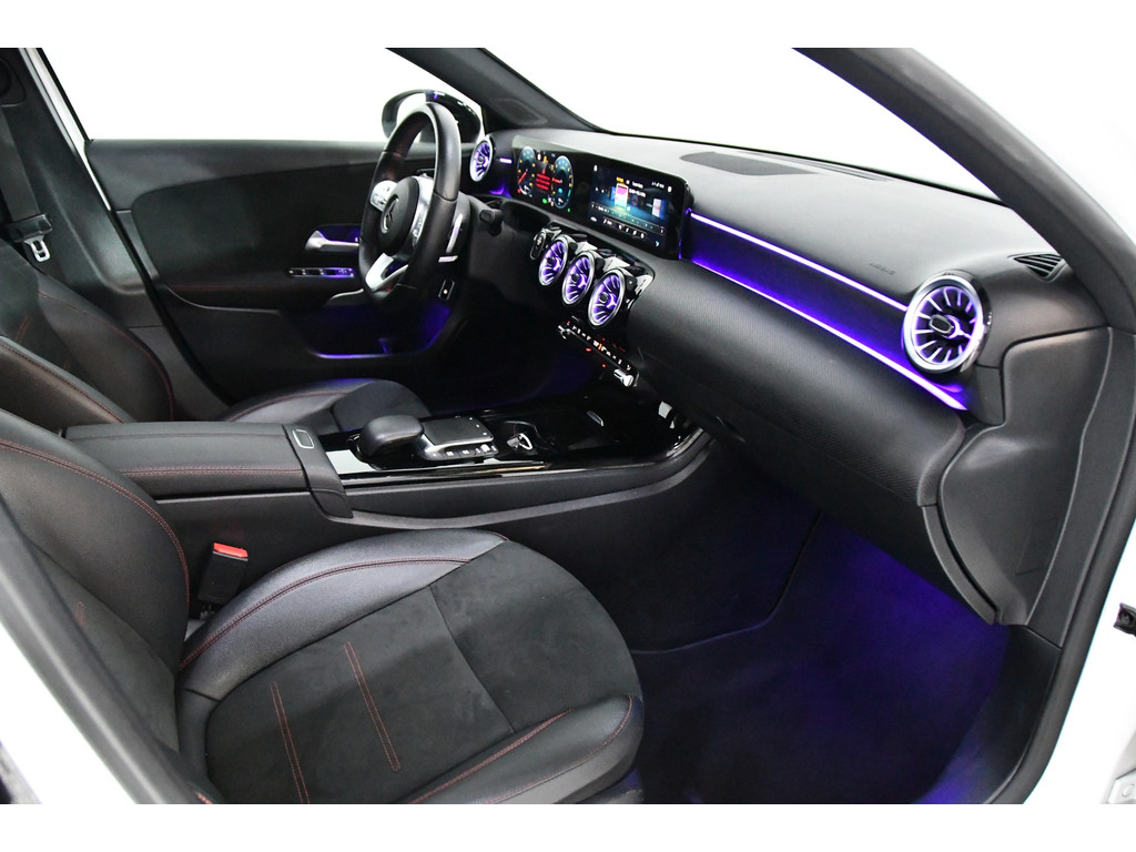 Mercedes-Benz A-klasse 250 e Premium Plus, Pano, Sfeerverlichting 6