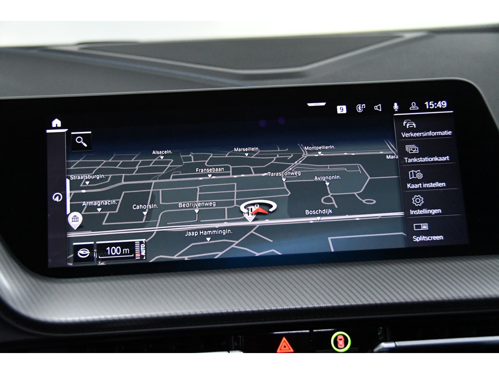 BMW 1-serie 118i High Executive, Pano, Sfeerverlichting, Applecarplay 13