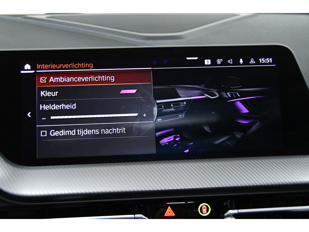 BMW 1-serie 118i High Executive, Pano, Sfeerverlichting, Applecarplay 21