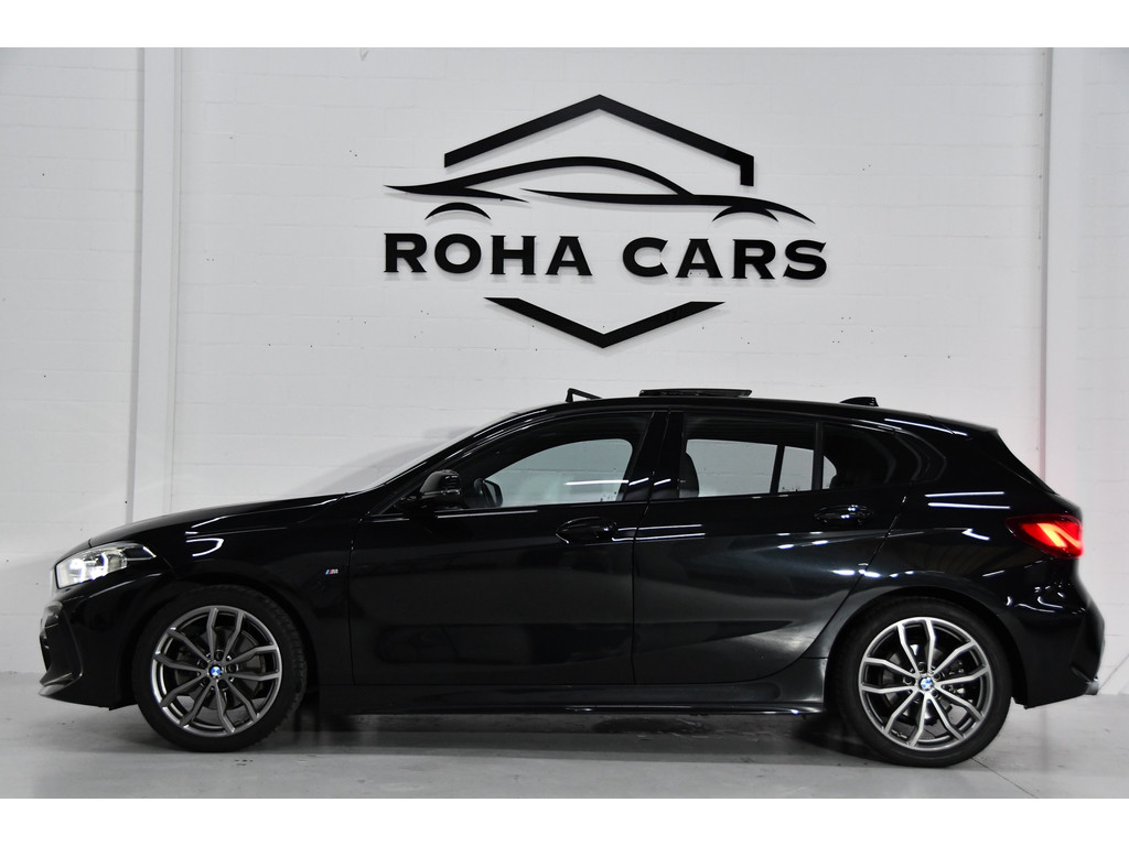 BMW 1-serie 118i High Executive, Pano, Sfeerverlichting, Applecarplay 7