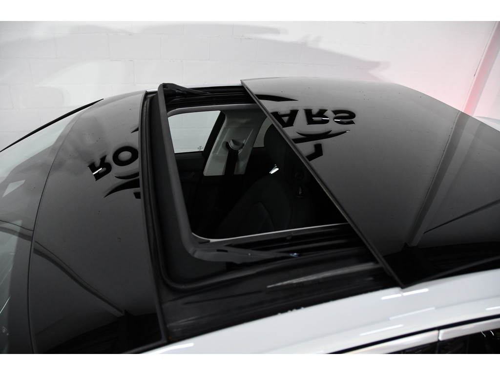 Audi Q3 SPORTBACK 35 TFSI S Edition Matrix Led Pano Leder 2