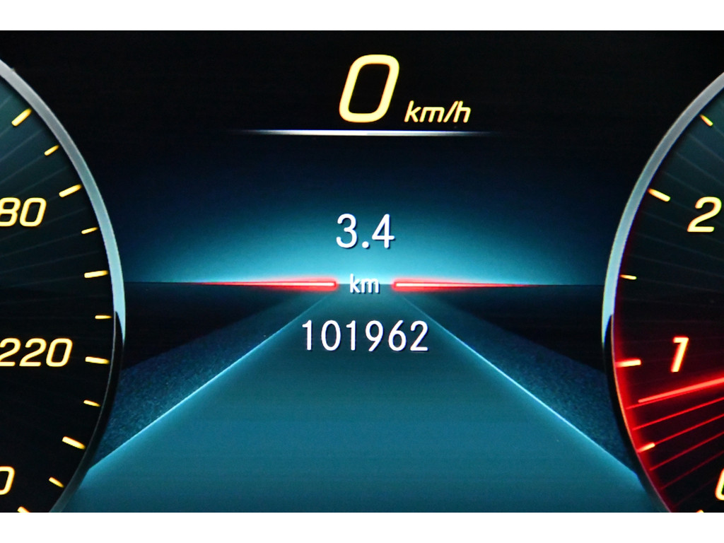 Mercedes-Benz A-klasse 200 AMG Line Pano Sfeer Cam 11