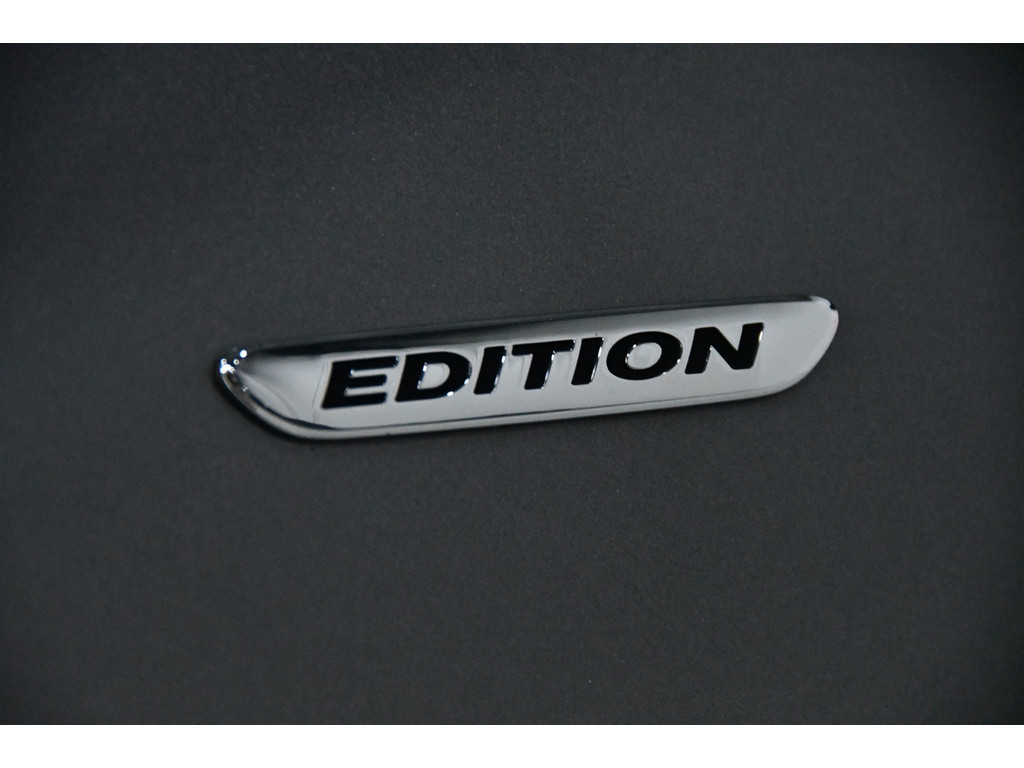 Mercedes-Benz A-klasse 200 AMG Line Pano Sfeer Cam 24