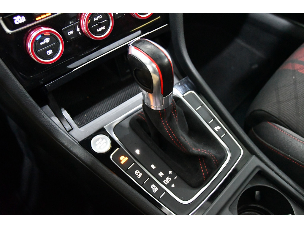 Volkswagen Golf 2.0 TSI GTI TCR Pano Keyless 20