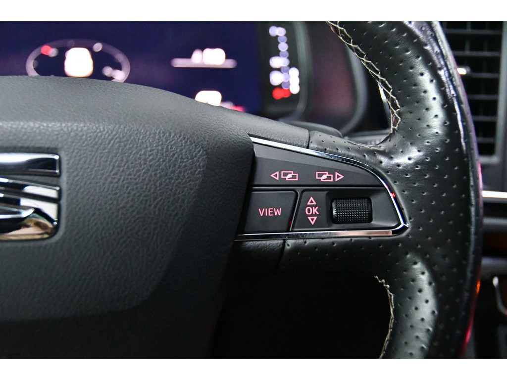 Seat Leon ST 2.0 TSI CUPRA 300 Pano 10