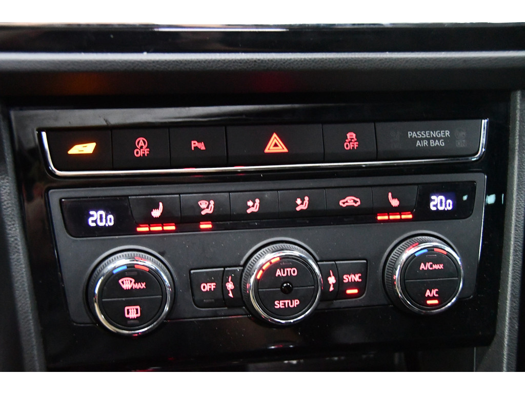 Seat Leon ST 2.0 TSI CUPRA 300 Pano 14