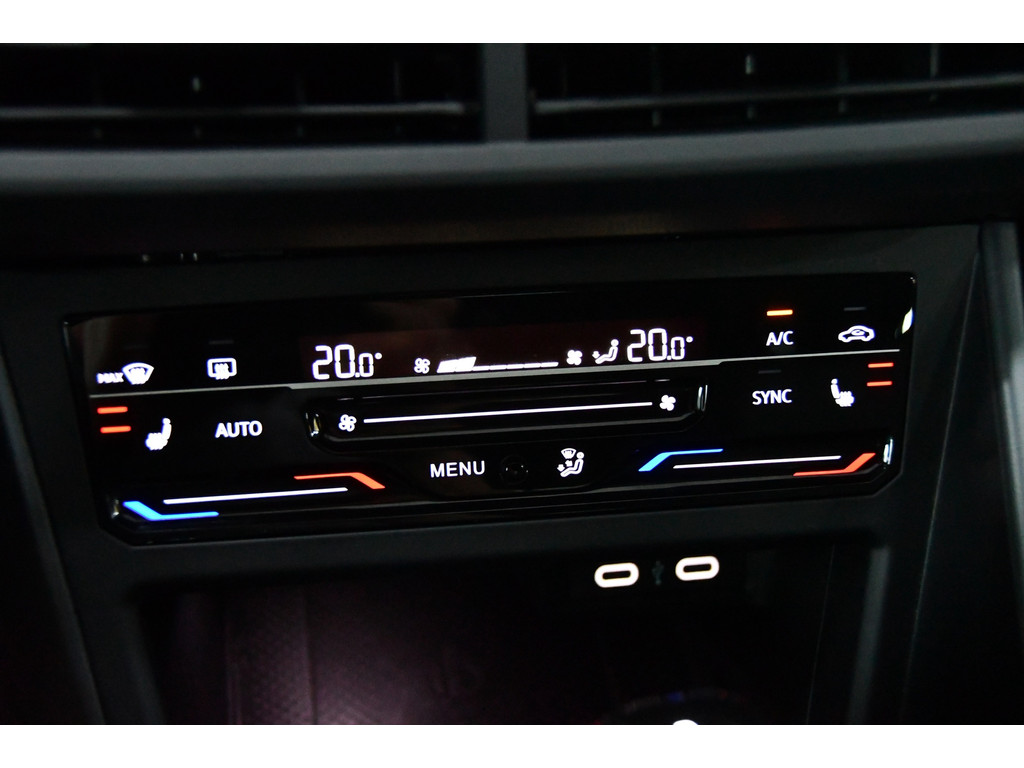 Volkswagen Polo 1.0 TSI R-line pano dsg cam iq light 14