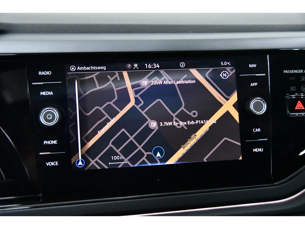 Volkswagen Taigo 1.5 TSI R-Line Pano keyless Camera 14