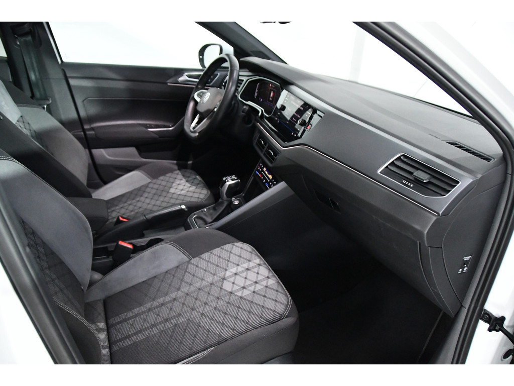 Volkswagen Taigo 1.5 TSI R-Line Pano keyless Camera 6