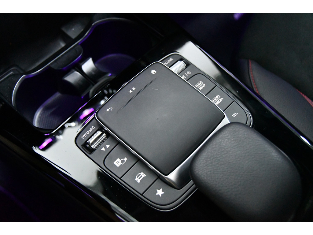 Mercedes-Benz CLA-klasse 250 e AMG Line Line Pano Sfeer Cam Keyless 19