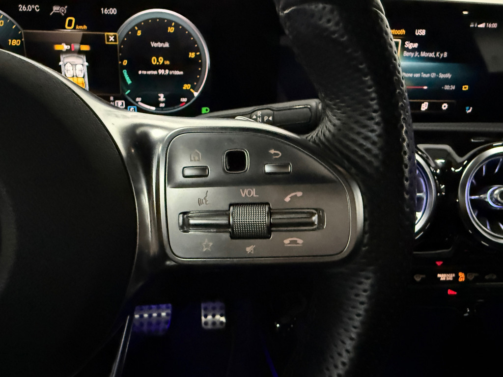 Mercedes-Benz CLA 220 AMG-line Edition 1 Night*Burmester*Cam*Sfeer 10