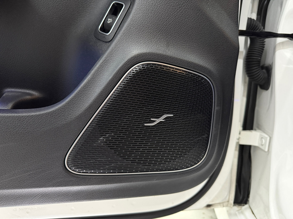 Mercedes-Benz CLA 220 AMG-line Edition 1 Night*Burmester*Cam*Sfeer 14