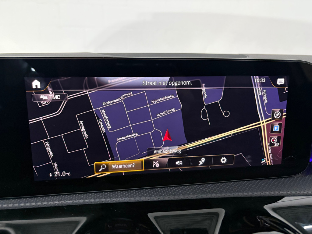 Mercedes-Benz A-klasse AMG 35 4MATIC Premium Plus Pano Burmester 18