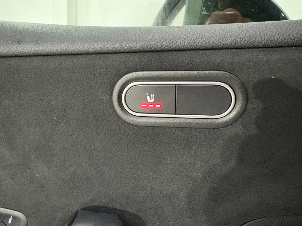 Mercedes-Benz A-klasse AMG 35 4MATIC Premium Plus Pano Burmester 21