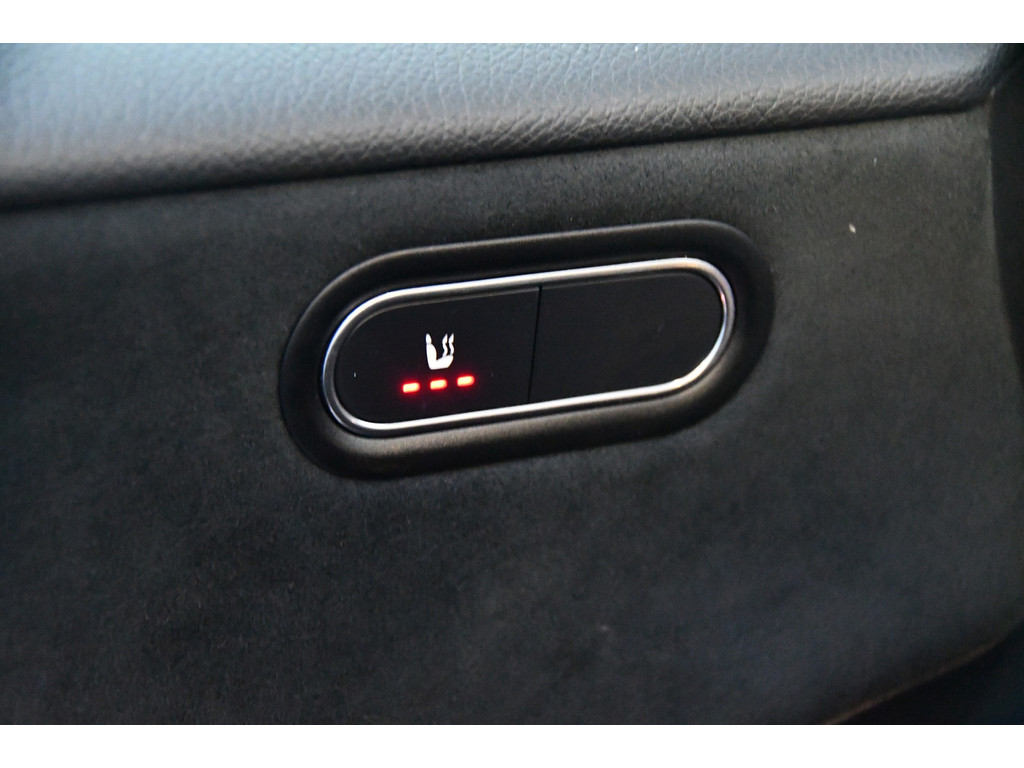 Mercedes-Benz A-klasse AMG 35 4MATIC Premium Plus Pano Burmester 27